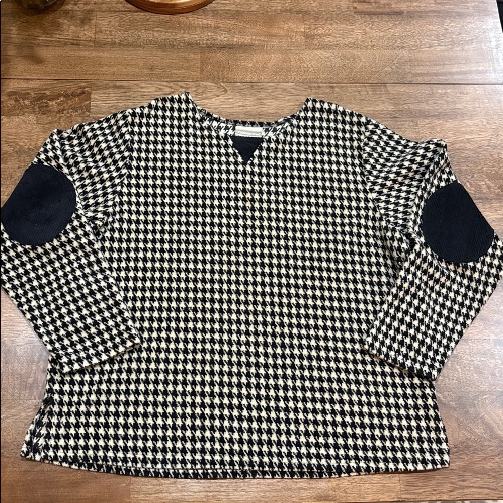 Soft, cozy houndstooth sweatshirt. Corduroy patch elbows. XL. Coldwater Creek